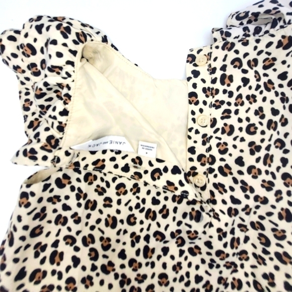 JANIE AND JACK Oyster Grey Leopard Top With Ruffle Sleeveles Collar Size 4 - Picture 6 of 8